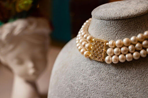 Why Pearl Jewelry Belongs in Every Sophisticated Wardrobe